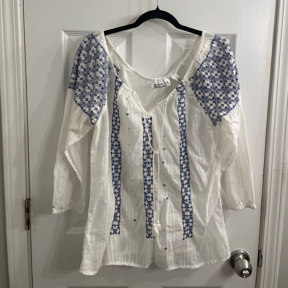 New Directions White and Blue Boho Embroidered Blouse 100% Cotton Size M